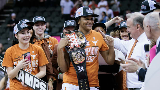 MADISON BOOKER WOMENS BASKETBALL 11
